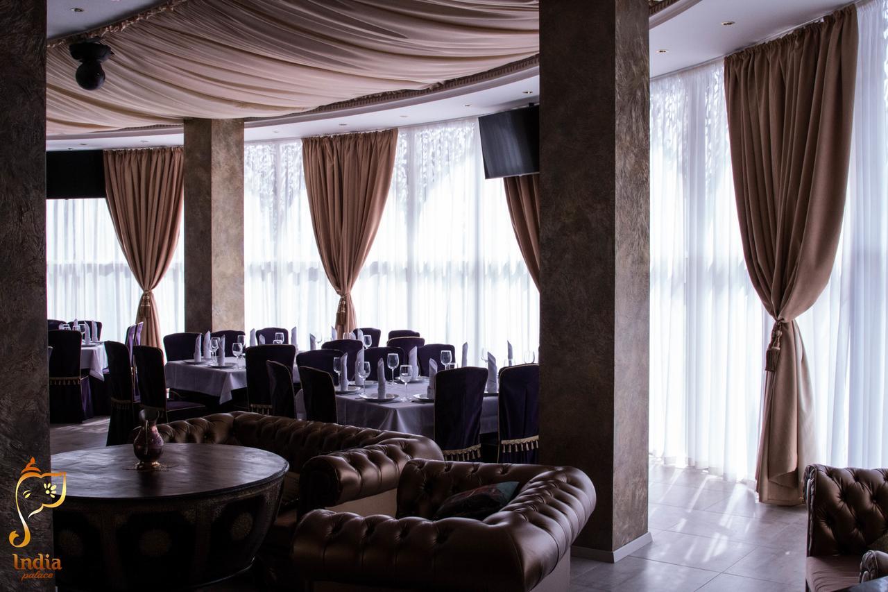 India Palace Hotel Harkiv Dış mekan fotoğraf