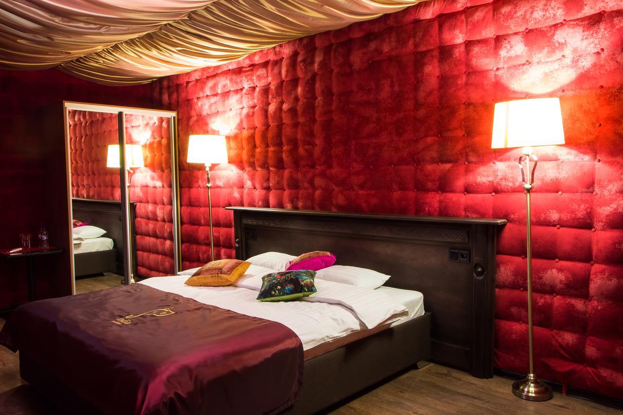 India Palace Hotel Harkiv Dış mekan fotoğraf