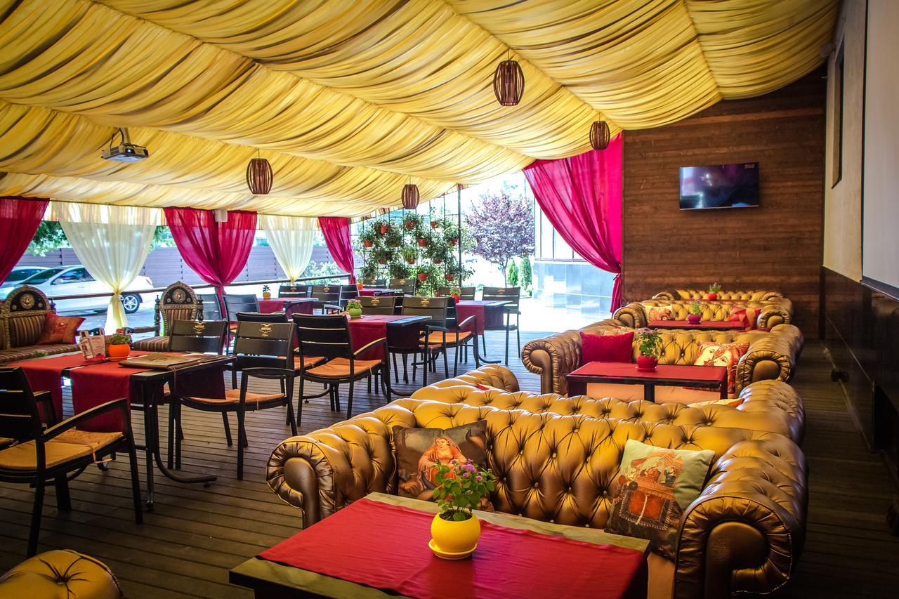India Palace Hotel Harkiv Dış mekan fotoğraf