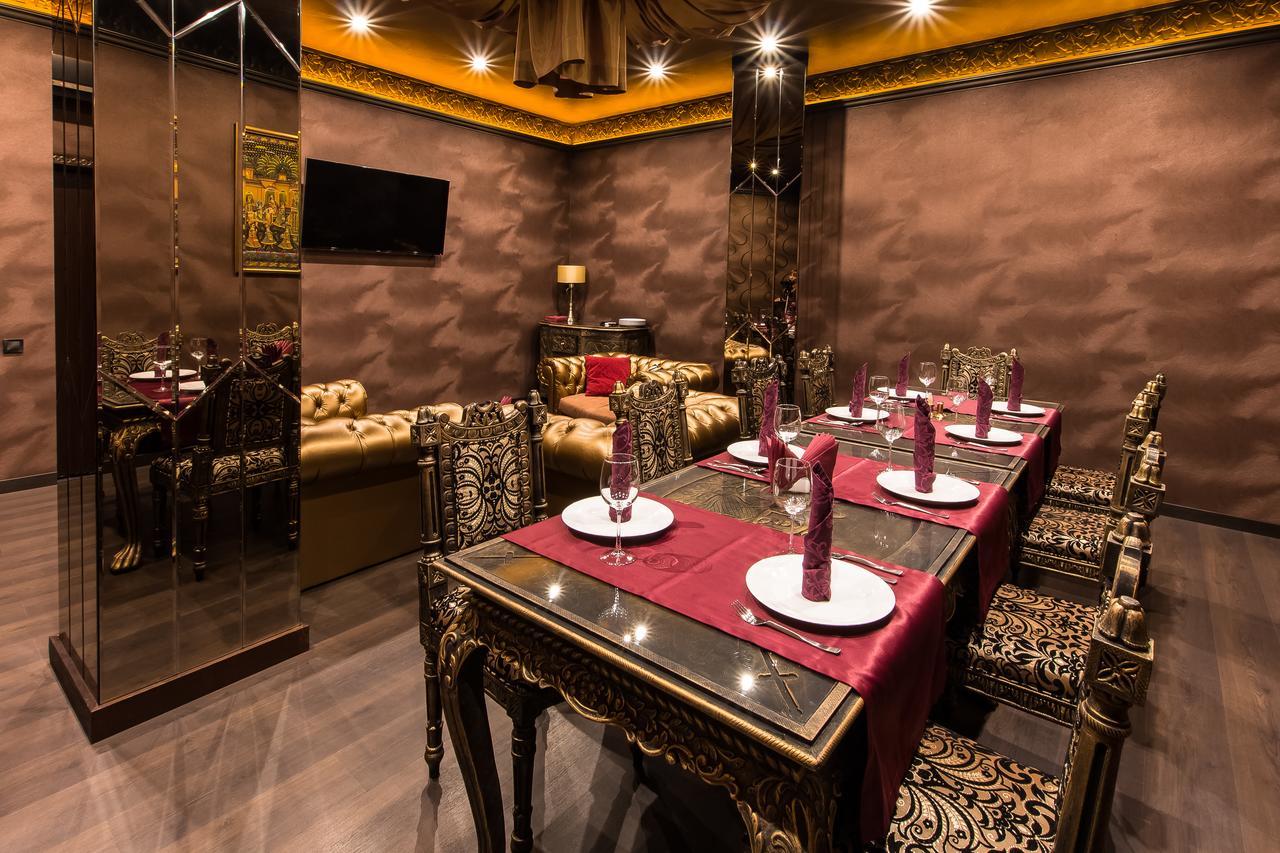 India Palace Hotel Harkiv Dış mekan fotoğraf